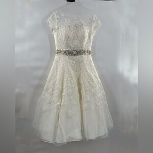 Oleg Cassini ivory cap sleeve illusion neckline ball gown silhouette dress 8